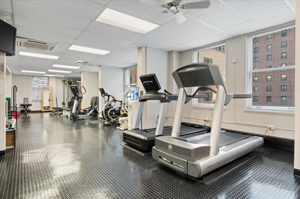 179 East Lake Shore Drive Chicago IL 60611