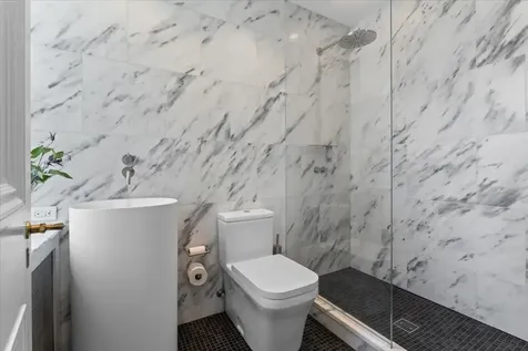 179 East Lake Shore Drive Chicago IL 60611