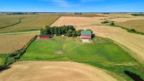 22524 Luther Road Sterling IL 61081