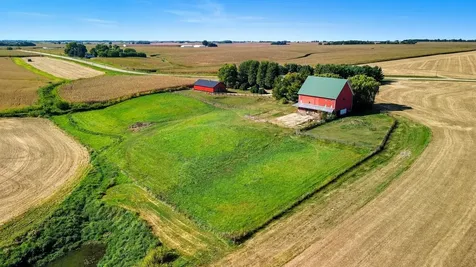 22524 Luther Road Sterling IL 61081