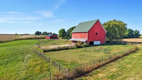 22524 Luther Road Sterling IL 61081