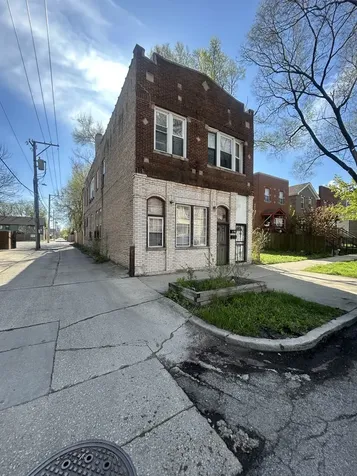 1215 South Spaulding Avenue Chicago IL 60623