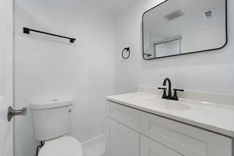 1624 North Bell Avenue Chicago IL 60647