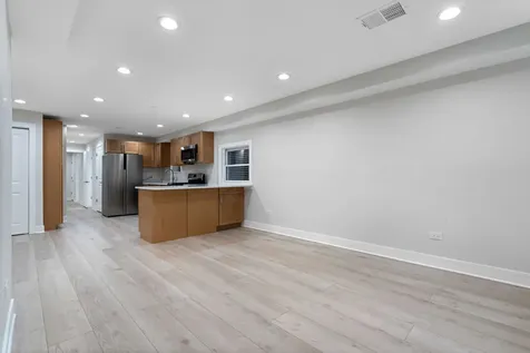 1624 North Bell Avenue Chicago IL 60647