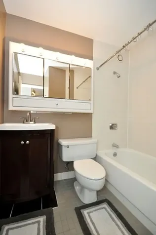 211 East Ohio Street Chicago IL 60611
