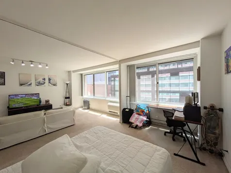 211 East Ohio Street Chicago IL 60611