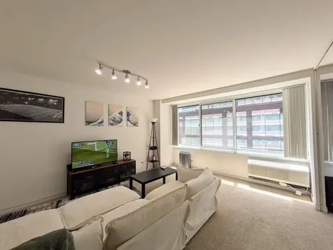 211 East Ohio Street Chicago IL 60611