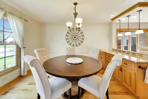 1222 South Patton Avenue Arlington Heights IL 60005