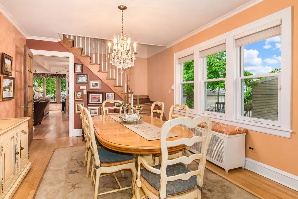 1605 South Fairview Avenue Park Ridge IL 60068