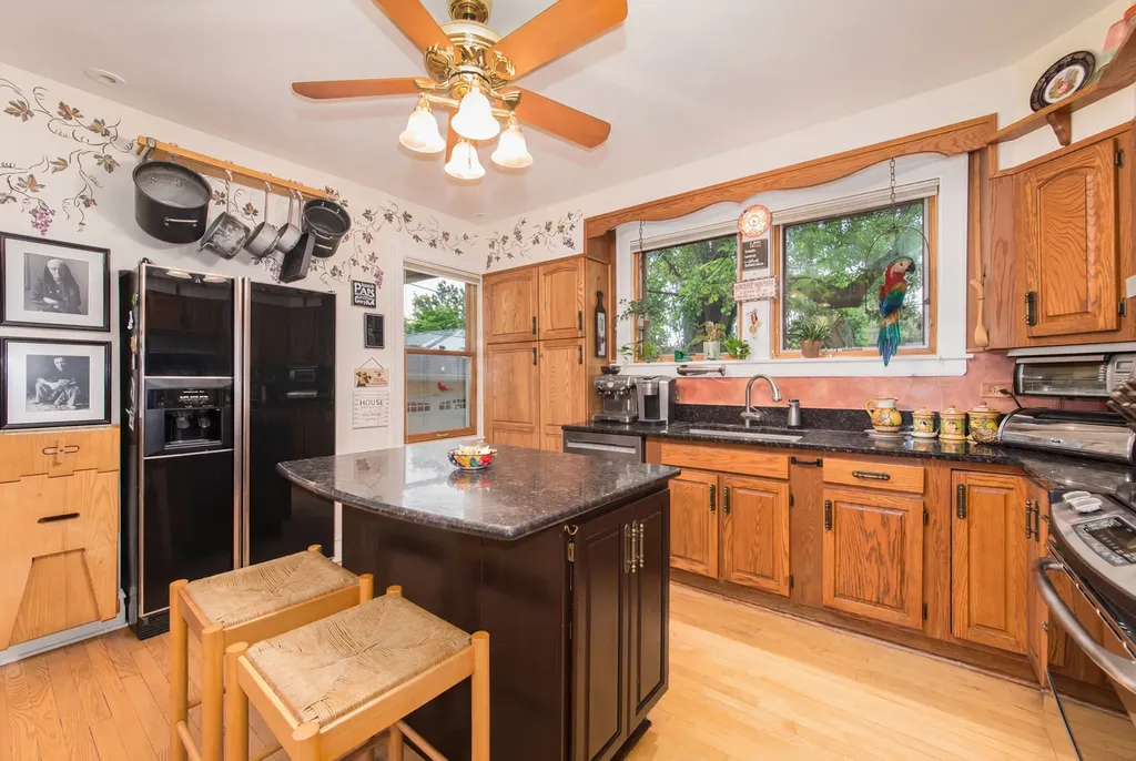 1605 South Fairview Avenue Park Ridge IL 60068