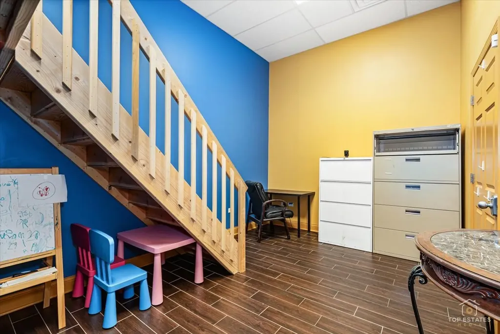974 West 35th Place Chicago IL 60609