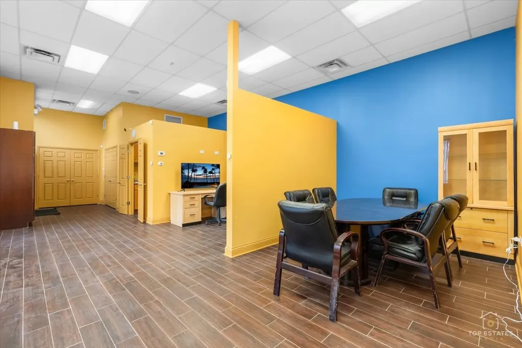 974 West 35th Place Chicago IL 60609