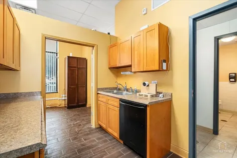 974 West 35th Place Chicago IL 60609