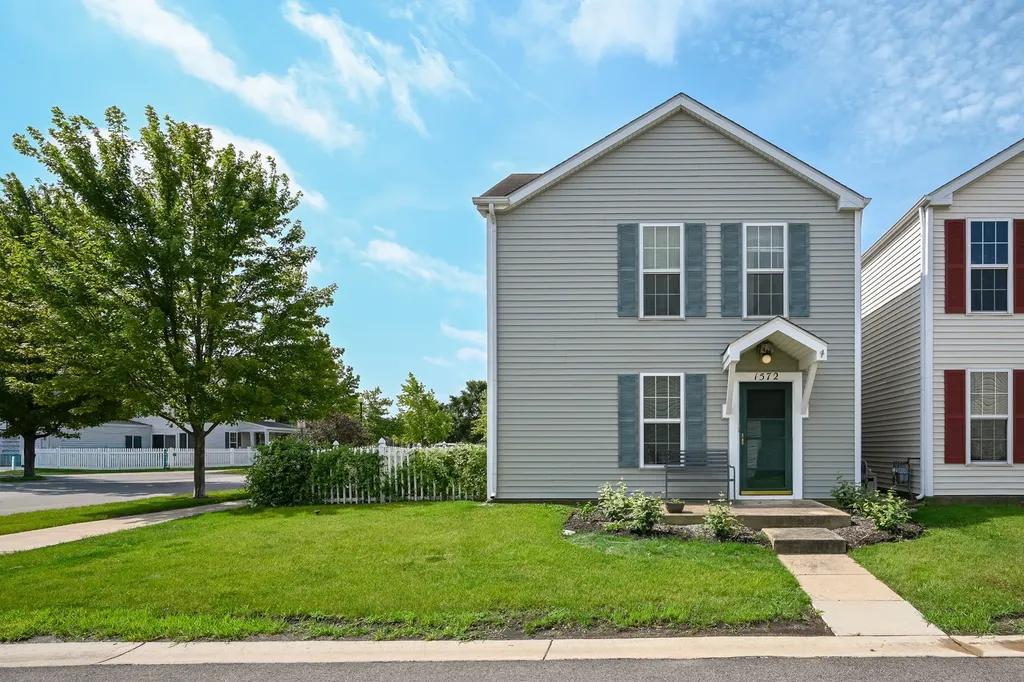 1572 Victoria Park Circle Aurora IL 60504