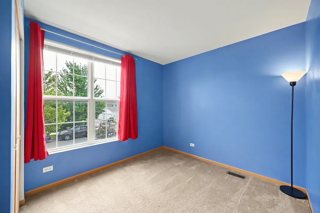 1572 Victoria Park Circle Aurora IL 60504