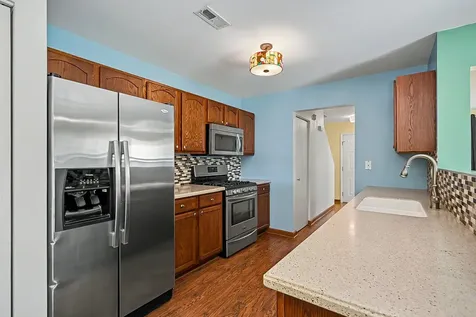 1572 Victoria Park Circle Aurora IL 60504
