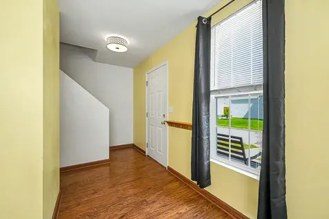 1572 Victoria Park Circle Aurora IL 60504