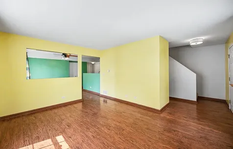 1572 Victoria Park Circle Aurora IL 60504