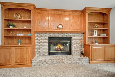 19 Bandecon Way Bloomington IL 61704