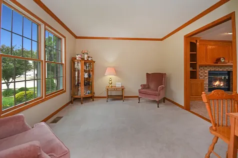 19 Bandecon Way Bloomington IL 61704