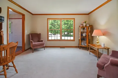 19 Bandecon Way Bloomington IL 61704
