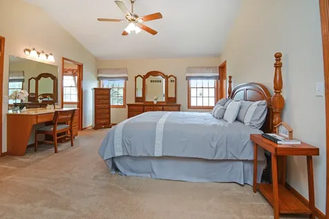 19 Bandecon Way Bloomington IL 61704
