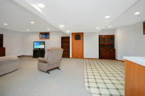 19 Bandecon Way Bloomington IL 61704