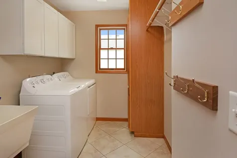 19 Bandecon Way Bloomington IL 61704