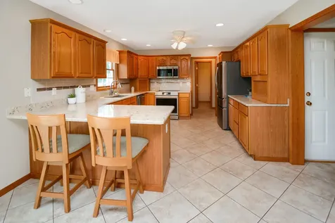 19 Bandecon Way Bloomington IL 61704
