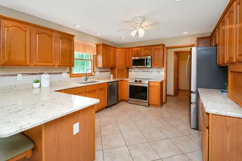 19 Bandecon Way Bloomington IL 61704