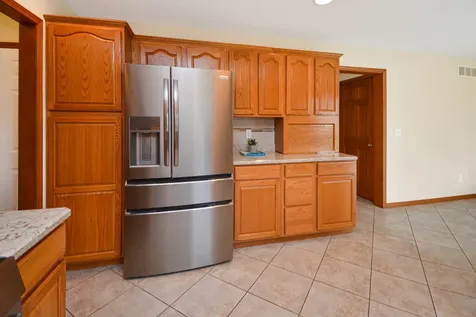 19 Bandecon Way Bloomington IL 61704
