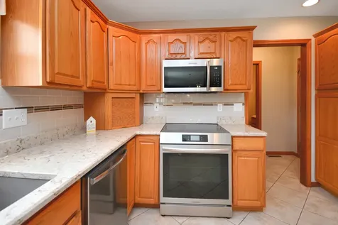 19 Bandecon Way Bloomington IL 61704