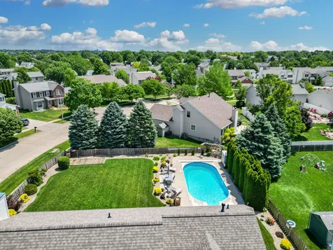 19 Bandecon Way Bloomington IL 61704