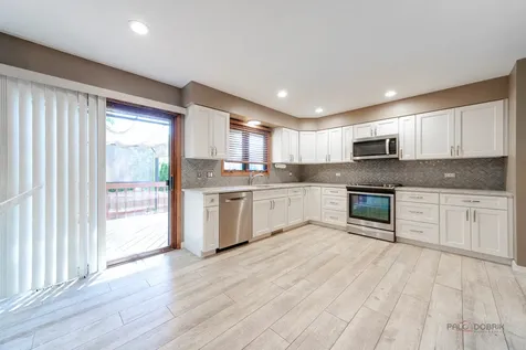 1104 Monroe Street Wauconda IL 60084