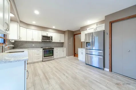 1104 Monroe Street Wauconda IL 60084