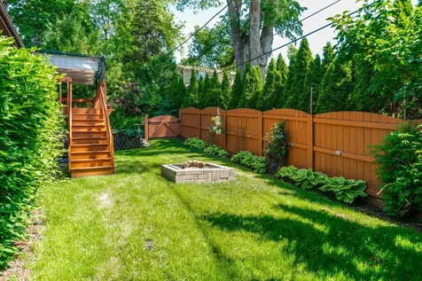 1104 Monroe Street Wauconda IL 60084