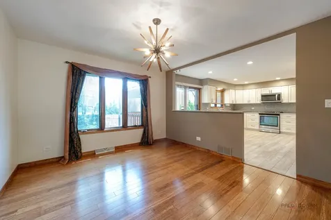 1104 Monroe Street Wauconda IL 60084