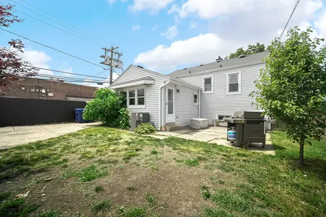 1111 Beach Avenue La Grange Park IL 60526
