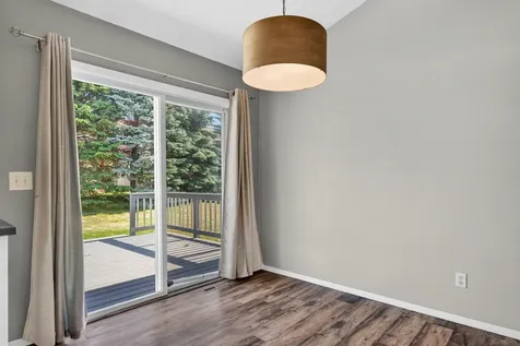 7334 Ashton Villa Rockford IL 61107