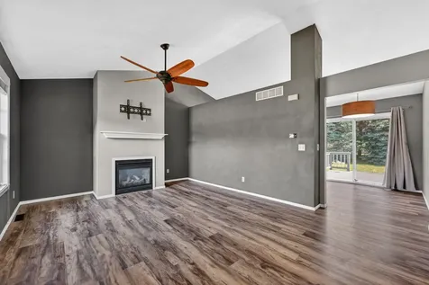 7334 Ashton Villa Rockford IL 61107