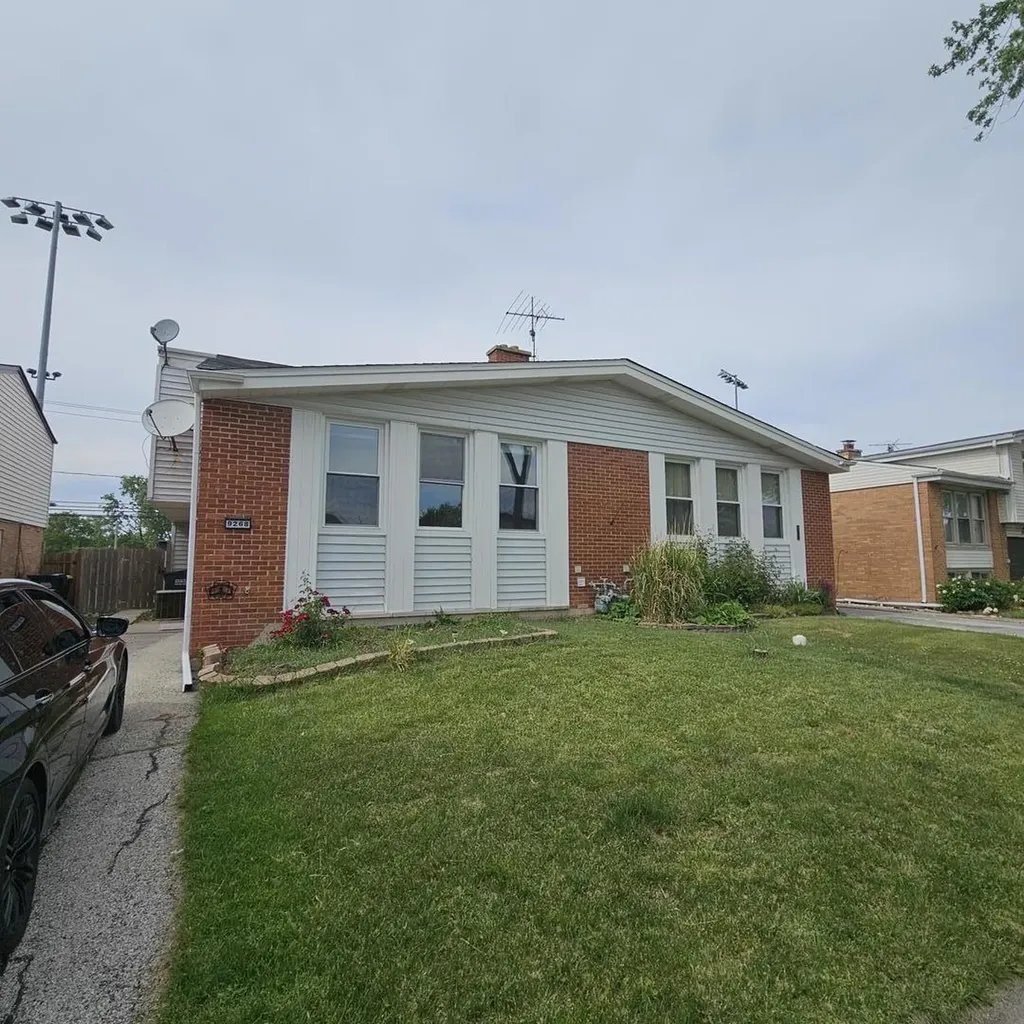 9268 Barberry Lane Des Plaines IL 60016