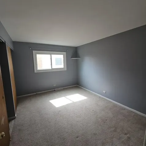 9268 Barberry Lane Des Plaines IL 60016