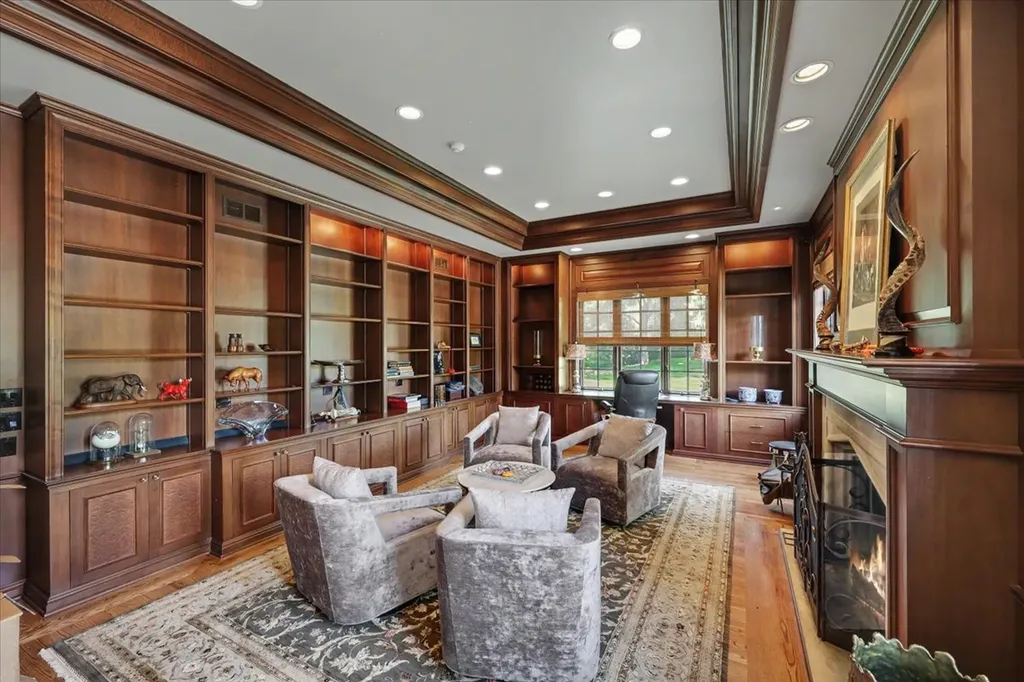 25W451 Plamondon Road Wheaton IL 60189