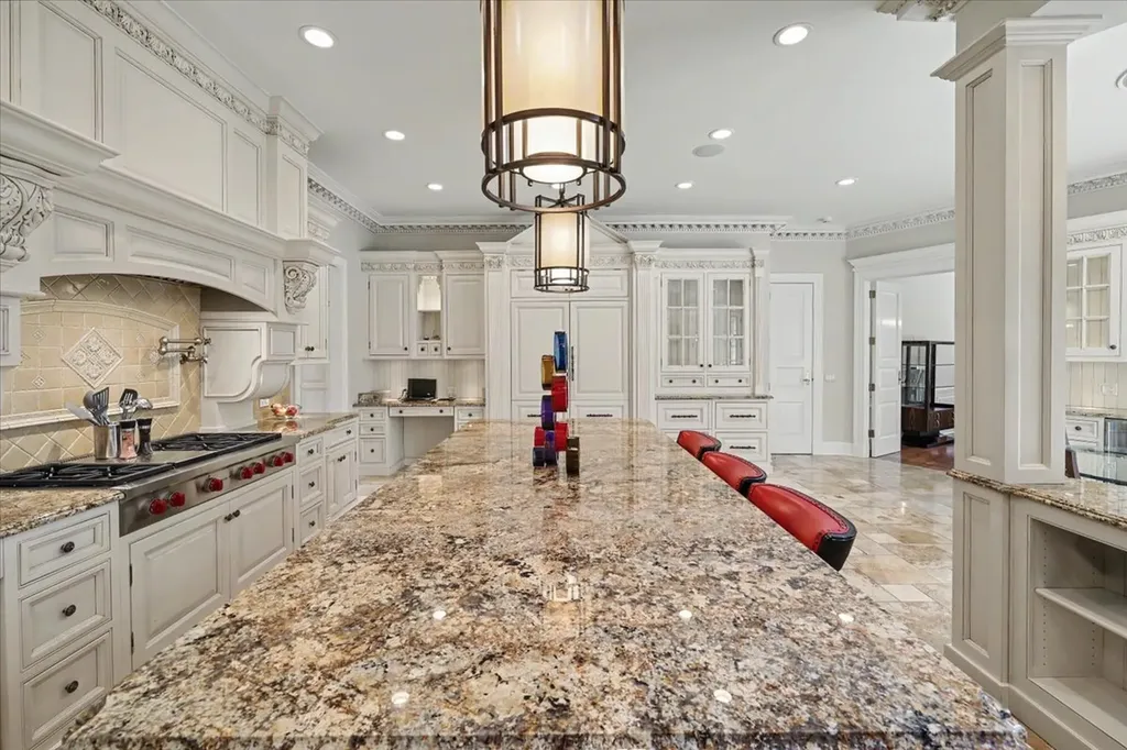 25W451 Plamondon Road Wheaton IL 60189