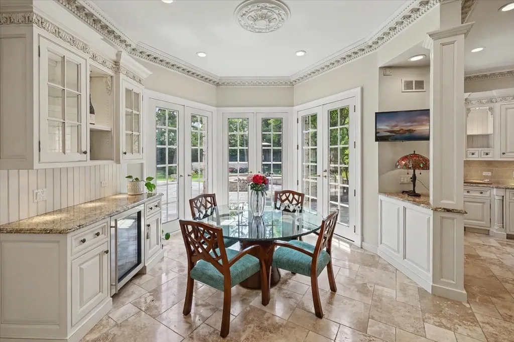 25W451 Plamondon Road Wheaton IL 60189