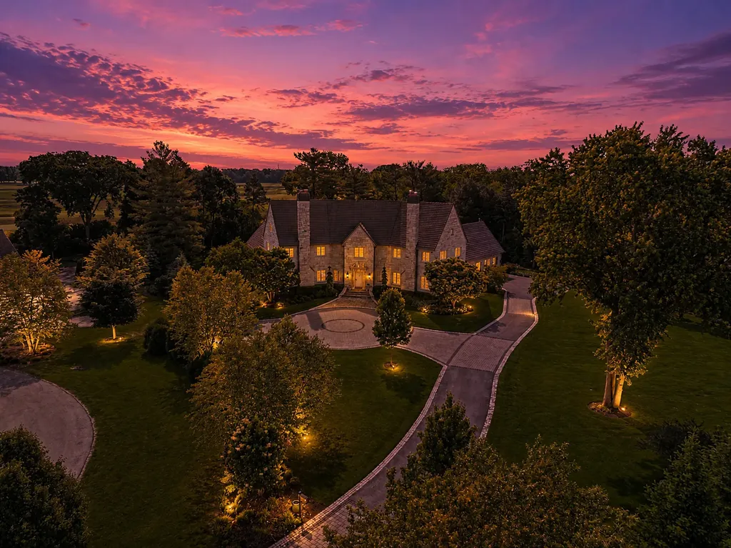 25W451 Plamondon Road Wheaton IL 60189