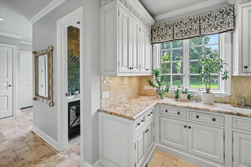 25W451 Plamondon Road Wheaton IL 60189