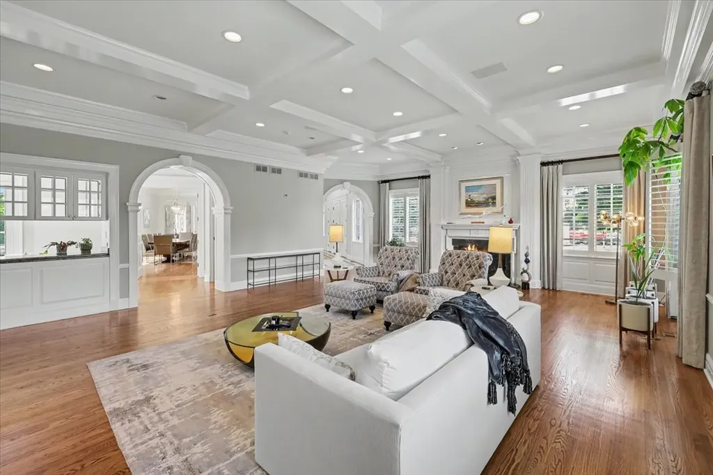 25W451 Plamondon Road Wheaton IL 60189