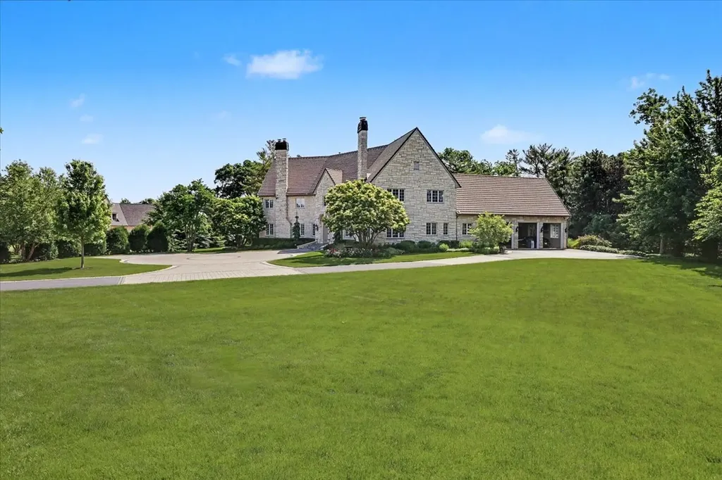 25W451 Plamondon Road Wheaton IL 60189