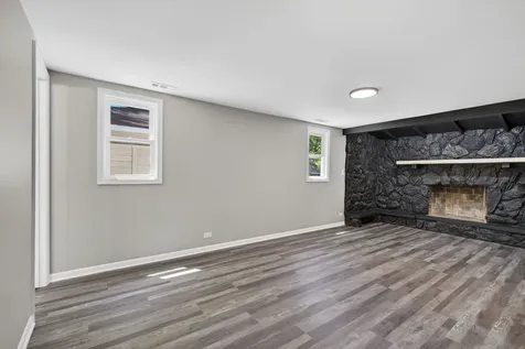 18701 Loras Lane Country Club Hills IL 60478